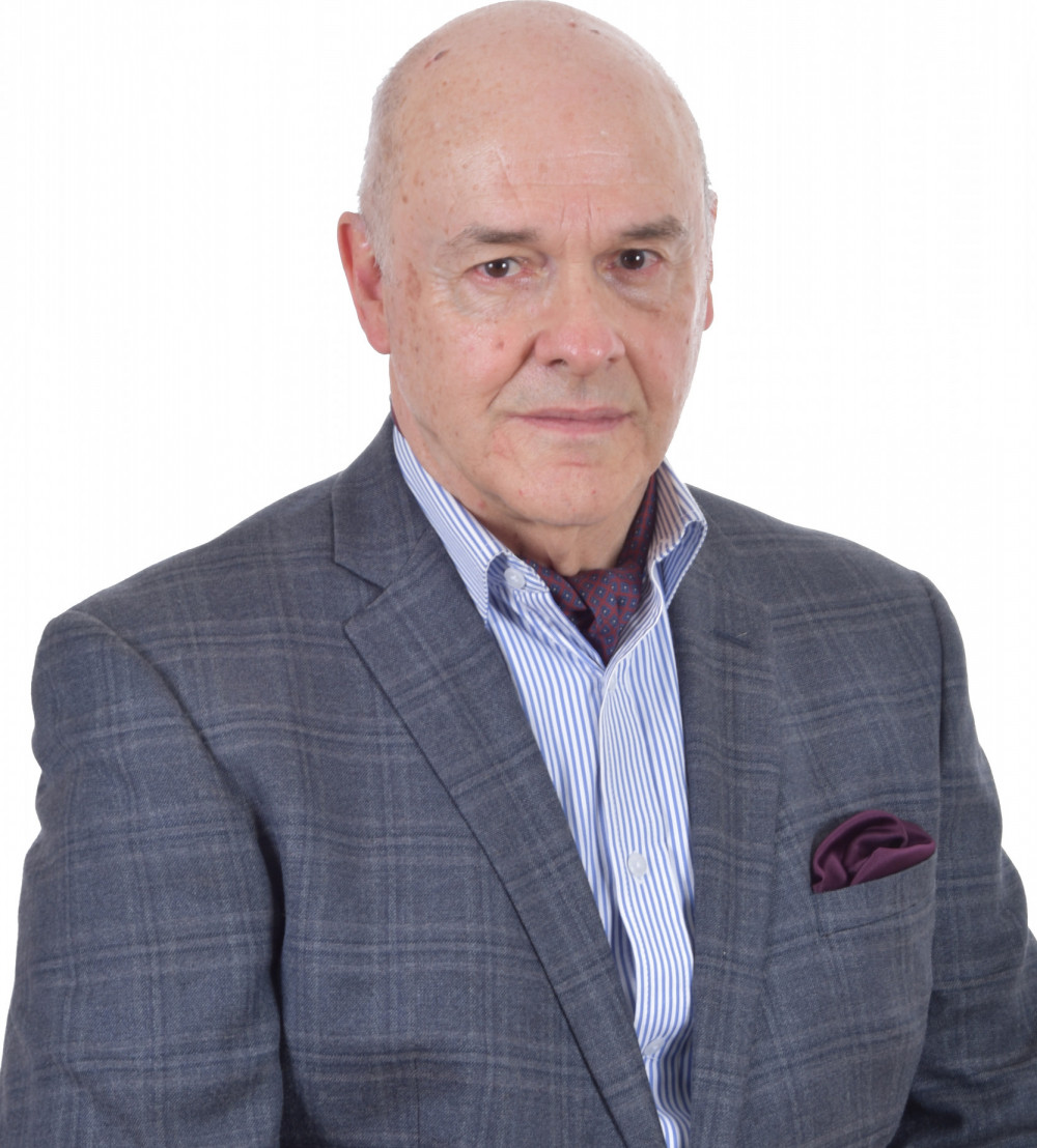 Luis Aguilar Monsalve, miembro de la Academia Ecuatoriana de la Lengua.