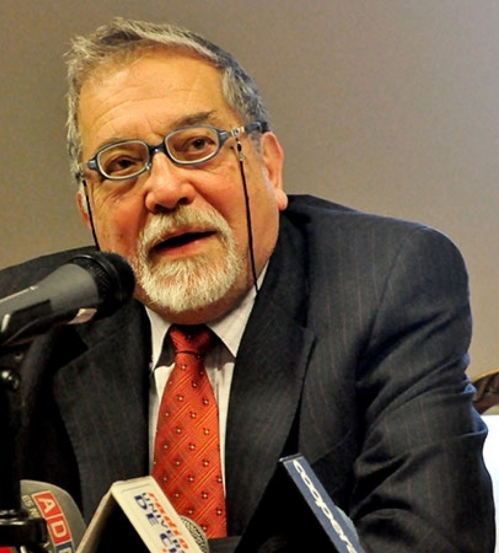 Abraham Santibáñez, miembro de la Academia Chilena de la Lengua