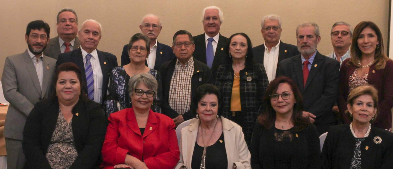 Miembros de número de la Academia Guatemalteca de la Lengua.