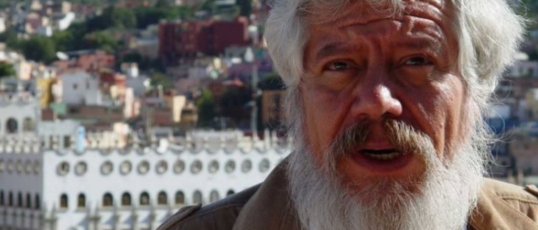 Adolfo Castañón, bibliotecario-archivero de la Academia Mexicana de la Lengua.