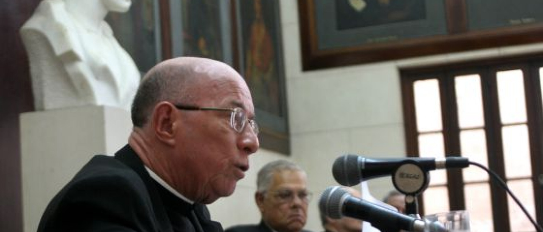 Carlos Manuel de Céspedes en la lectura de su discurso de ingreso en la Academia Cubana. Foto: «El País».