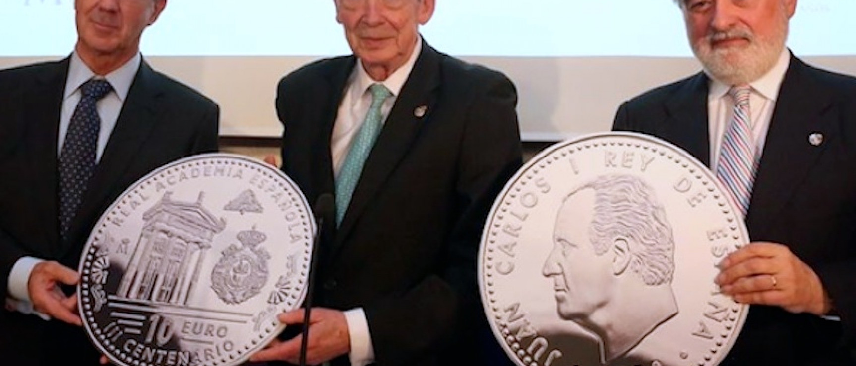 Acto de presentación de la moneda del III Centenario en la RAE.