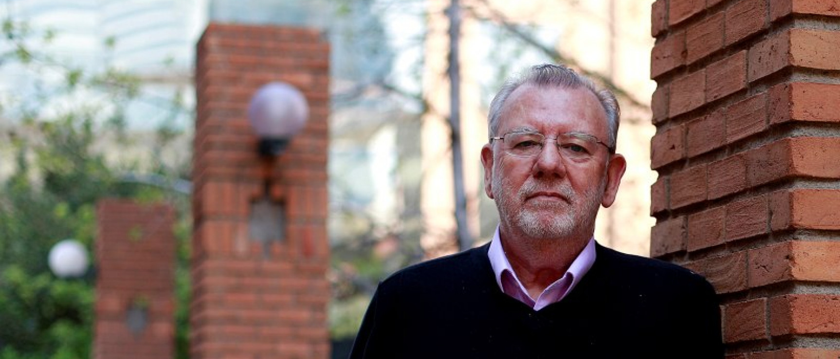 El académico chileno Óscar Hahn, distinguido con el XXVII Premio Internacional de Poesía Fundación Loewe. Foto: La Tercera.