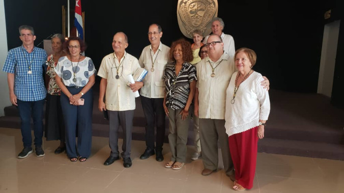 Antonio Arango ingresa en la Academia Cubana de la Lengua. Foto: Facebook de la Academia Cubana.