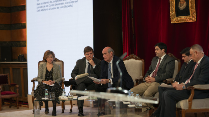 Lenguaje claro y poderes públicos: Legislación.