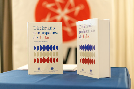 Diccionario panhispánico de dudas