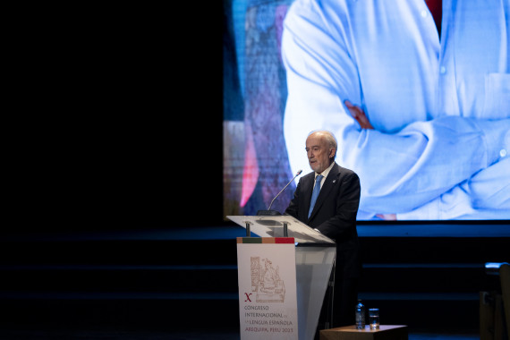 Sesión plenaria de homenaje a Mario Vargas Llosa en el X CILE