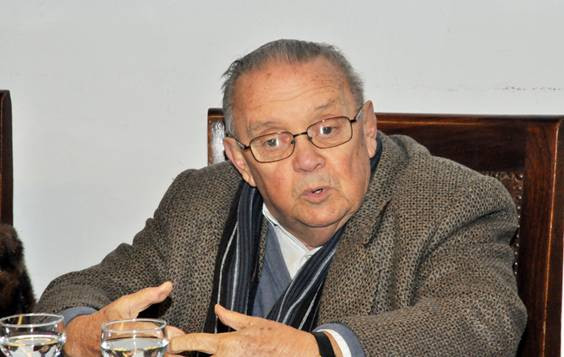 José María Obaldía, miembro de número de la Academia Nacional de Letras de Uruguay. 