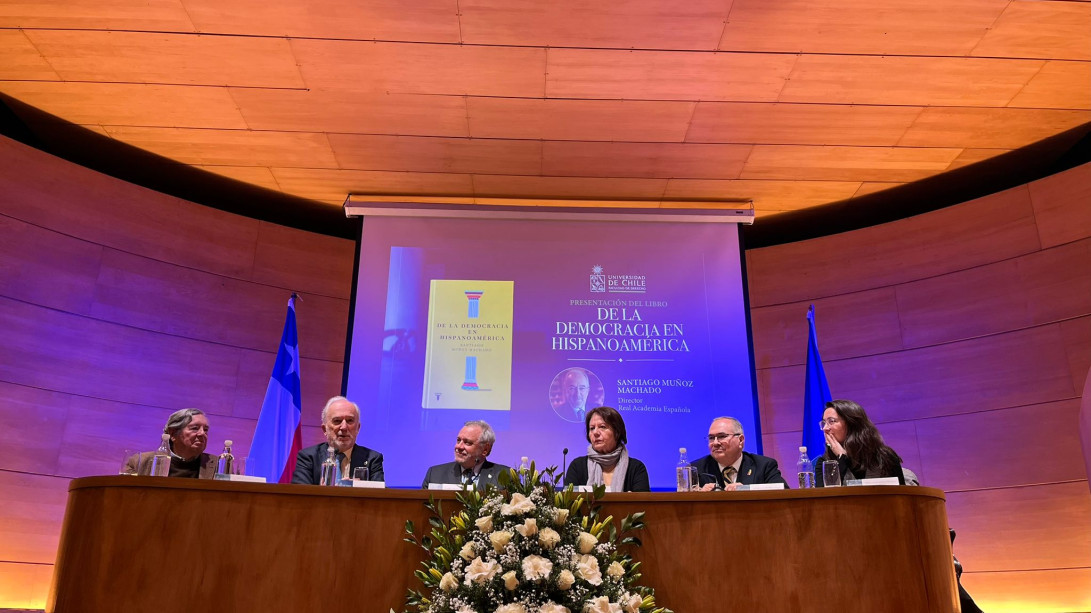 Coloquio sobre «De la democracia en Hispanoamérica» en la Facultad de Derecho de la Universidad de Chile