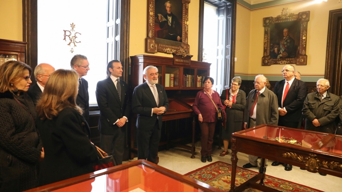 Darío Villanueva da la bienvenida a los participantes de la convención académica del judeoespañol.