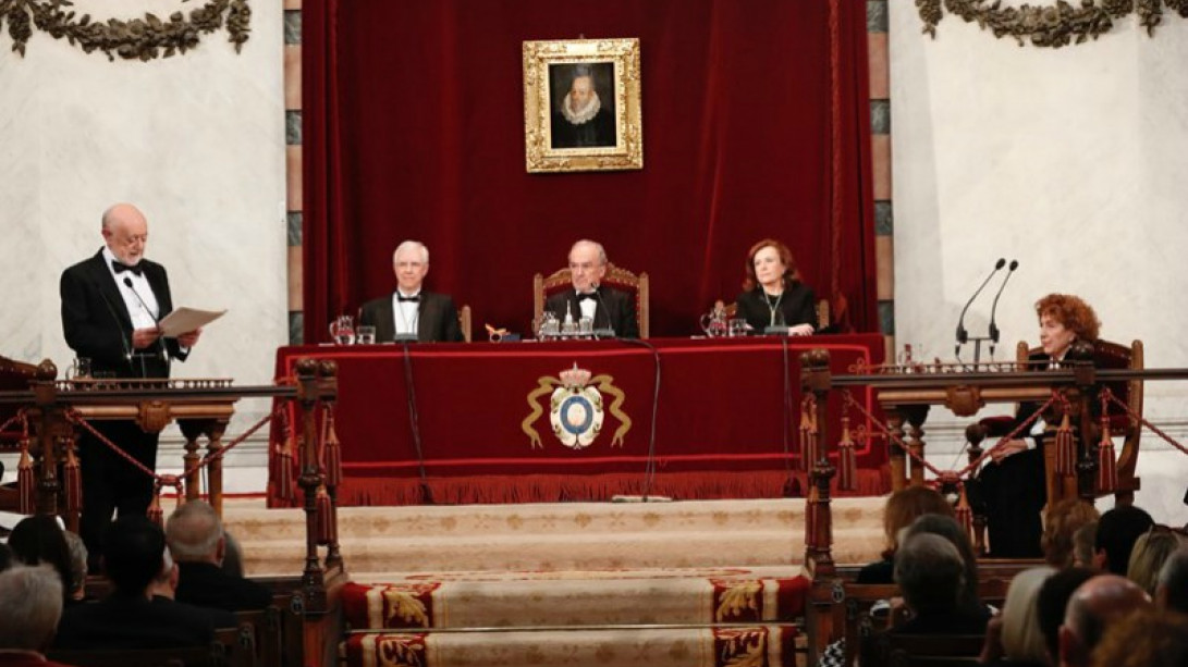 Sesión de ingreso de Carlos García Gual en la Academia.