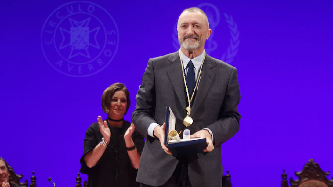Arturo Pérez-Reverte, Premio Averroes de Letras.