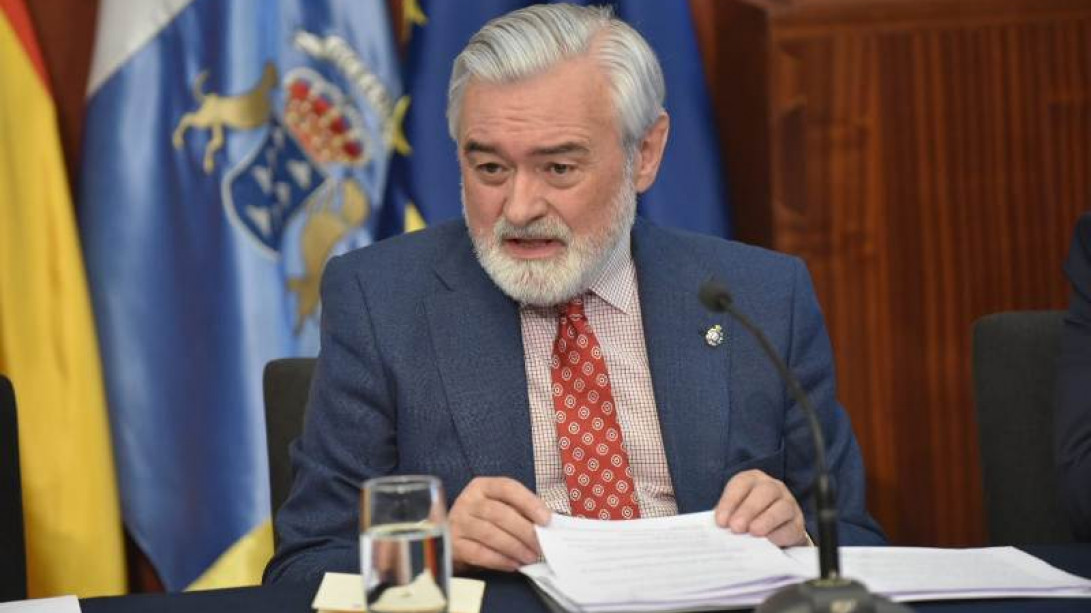 Darío Villanueva ha pronunciado la conferencia «El prodigio social del lenguaje».