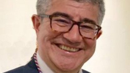 El experto en estudios literarios Alexánder Sánchez Mora ha tomado posesión como miembro de número de la Academia Costarricense de la Lengua el 27 de octubre con su discurso Perspectivas para el estudio de la literatura colonial costarricense, al que respondió, en nombre de la corporación, el académico Albino Chacón Gutiérrez. Ocupa la silla U.  Alexánder Sánchez Mora nació en San José en 1968. Es profesor investigador y docente y experto en estudios literarios, en los que ha desarrollado valiosos estudios 