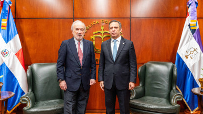 Visita institucional del presidente de la ASALE a la República Dominicana. En la foto, el presidente dominicano Luis Abinader.