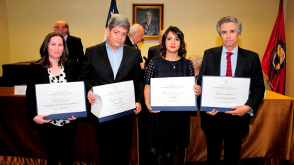Foto de familia de los premiados.