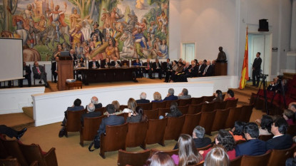 Darío Villanueva ha sido nombrado miembro honorario de la Academia Colombiana. 