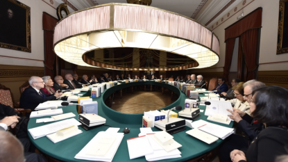 Los presidentes y directores de la ASALE en el Pleno de la RAE.