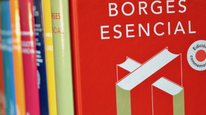 La obra llega simultáneamente a las librerías españolas y americanas.