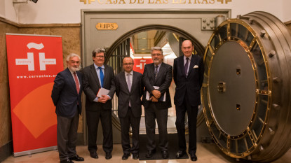 Participantes en el acto. De izquierda a derecha: Darío Villanueva, Juan Manuel Bonet, Martín Gómez, Andrés Ordóñez y Santiago de Mora Figueroa. Foto: Fernando Gutiérrez Llorente.