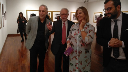 El académico José María Merino con el resto de autoridades.