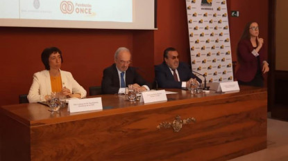 La RAE y la CNSE presentan el primer Diccionario normativo multimedia de la lengua de signos española. Foto: CNSE.