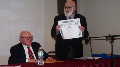 Joseph Ricapito ingresa en la Academia Norteamericana de la Lengua Española.