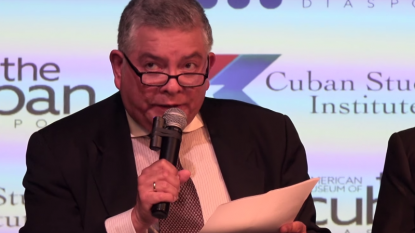 Manuel J. Santaya, nuevo miembro de la Academia Norteamericana de la Lengua Española.