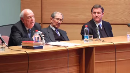 De izquierda a derecha: Alfredo Matus, D, Andrés Gallardo y D. Francisco Tepper. Foto: Canal TVU, Universidad de Concepción.