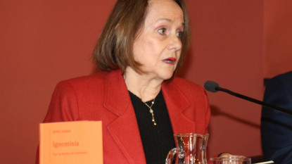 Renée Ferrer pone voz a sus poemas del libro «Ignominia. Tras las huellas del Holocausto».