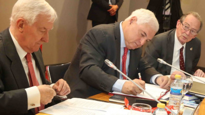 Firma del convenio con el Gobierno de Panamá.