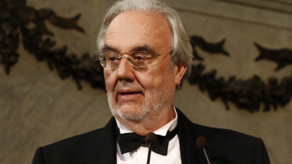 Gutiérrez Aragón durante la lectura de su discurso de ingreso.