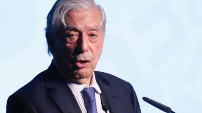 El escritor y académico Mario Vargas Llosa durante su intervención. Foto: Casa Real.
