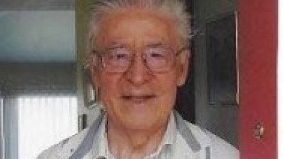 Fallece el académico Luis Pérez Botero.