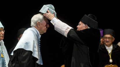 Mario Vargas Llosa, doctor «honoris causa» por la UIMP.