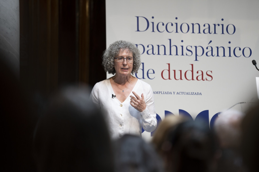 La responsable de «El Español al día», Elena Hernández