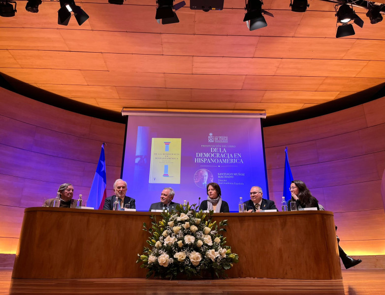 Coloquio sobre «De la democracia en Hispanoamérica» en la Facultad de Derecho de la Universidad de Chile